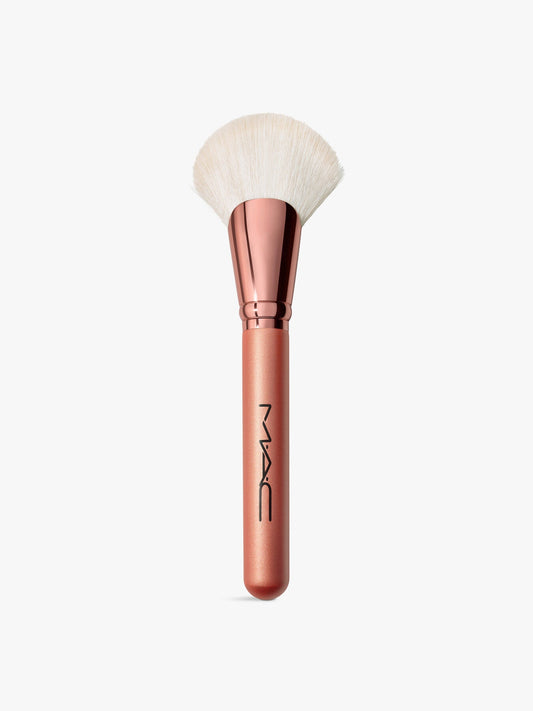 143S Bronzer Fan Brush