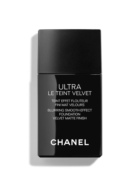 CHANEL ULTRA LE TEINT VELVET BLURRING SMOOTH-EFFECT FOUNDATION. VELVET MATTE FINISH.
