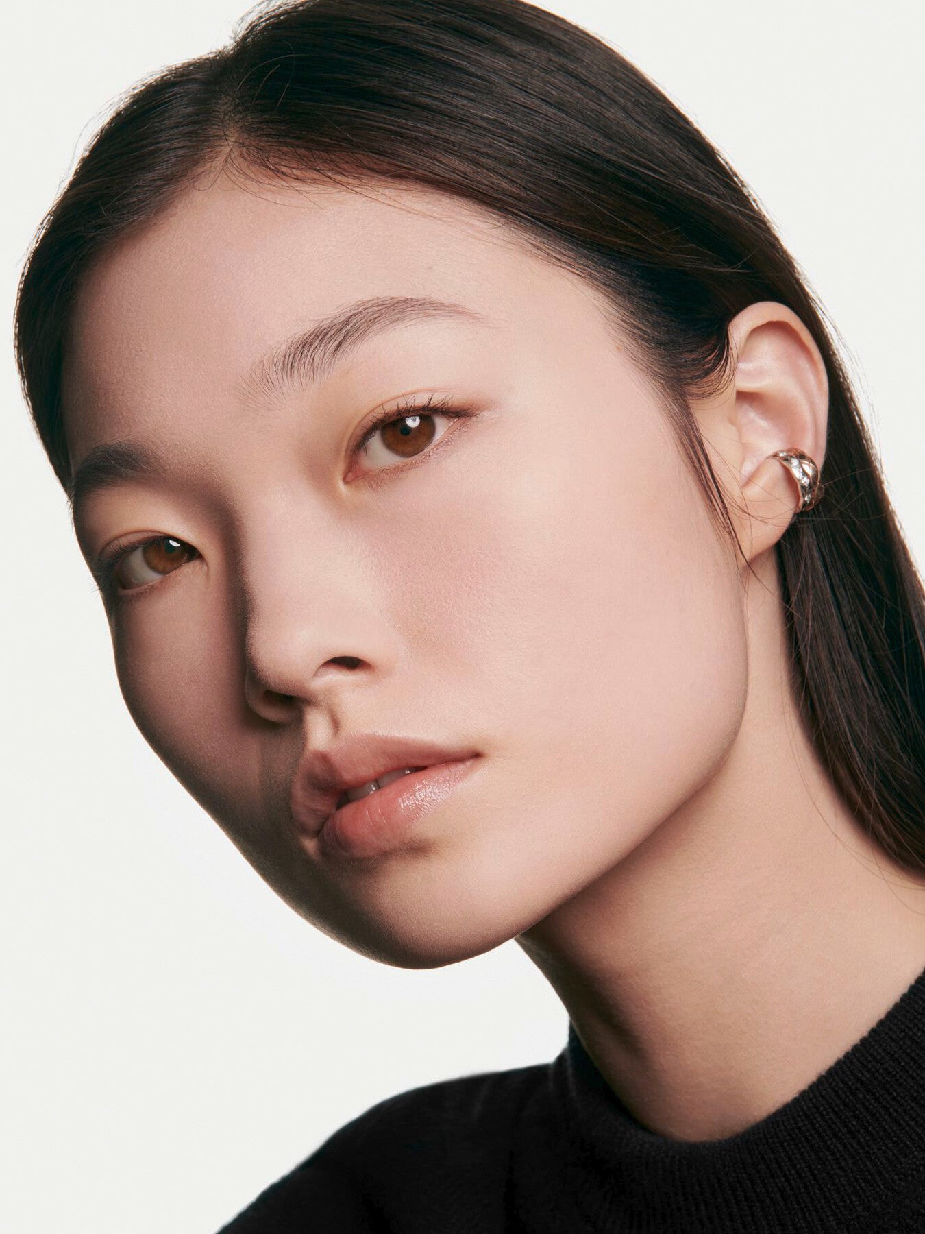 CHANEL ULTRA LE TEINT VELVET BLURRING SMOOTH-EFFECT FOUNDATION. VELVET MATTE FINISH.