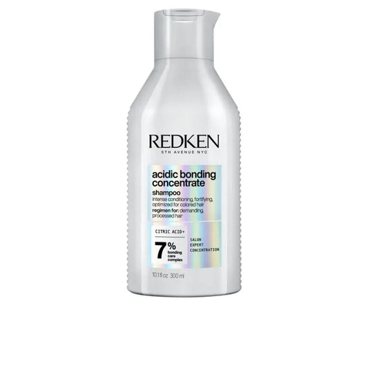 ACIDIC COLOR GLOSS sulfate-free shampoo enhances the shine of your color 300 ml